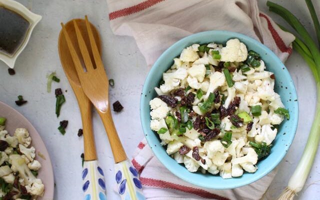 סלט כרובית ופקאן סיני