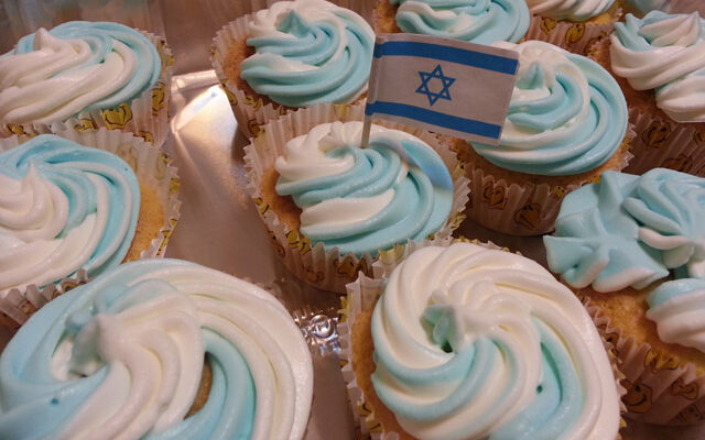 קאפקייקס קוקוס ליום העצמאות