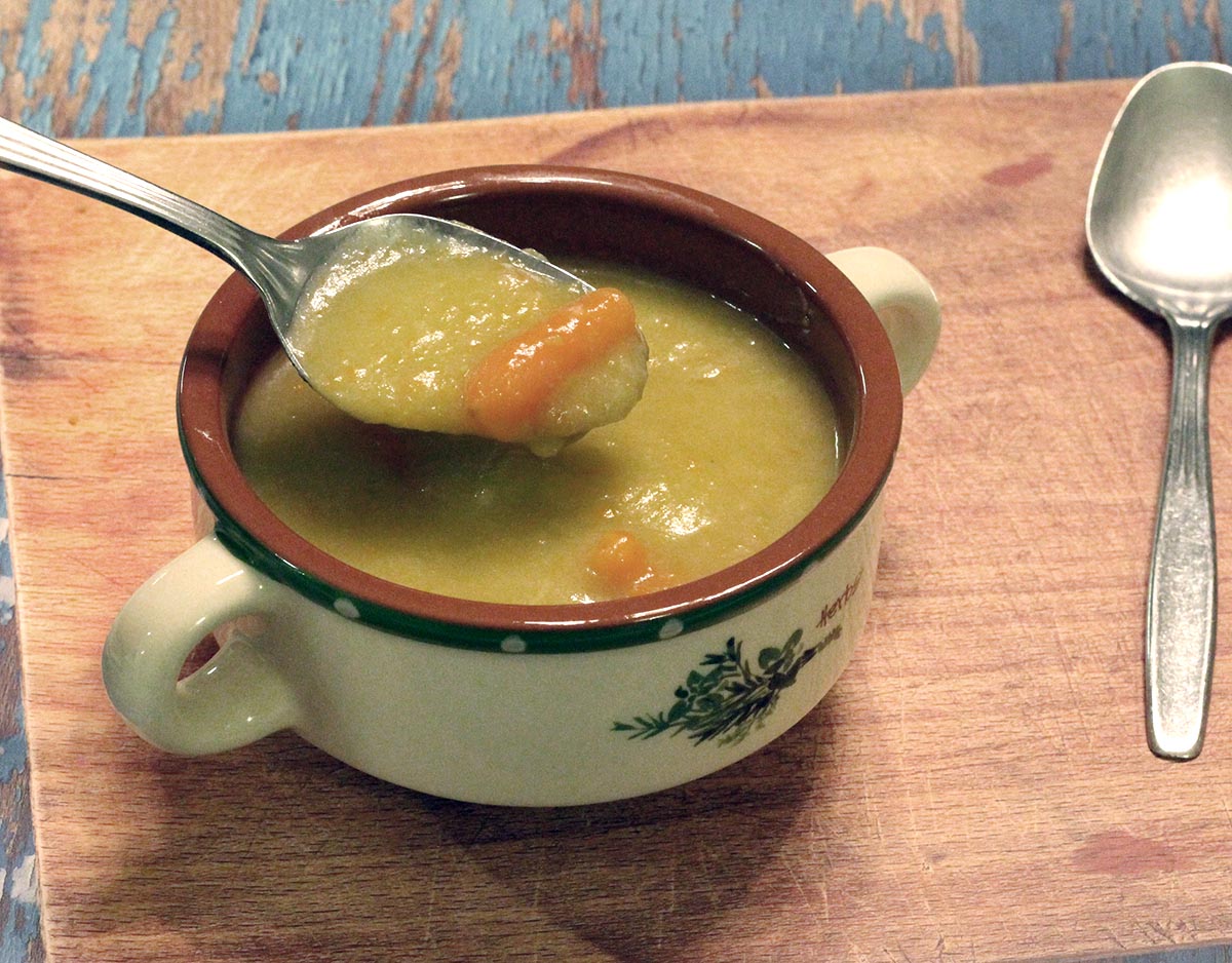 מרק ירקות עשיר מרק ירקות עשיר