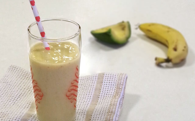 שייק בננה אבוקדו