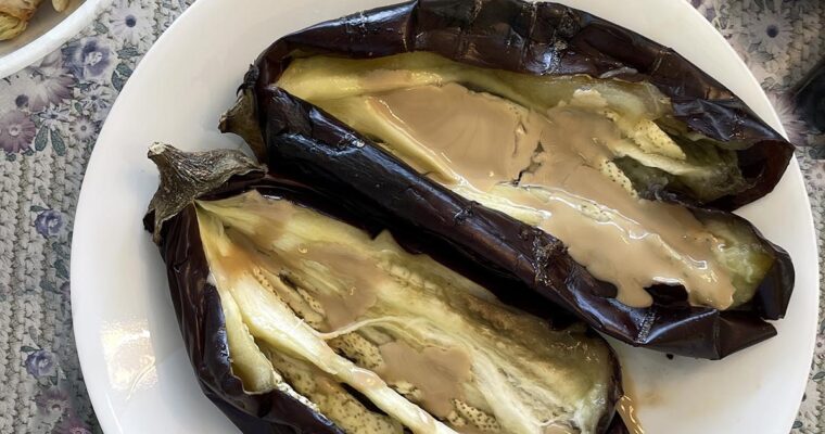 חציל בטחינה על האש