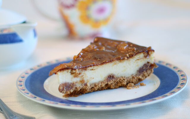 עוגת גבינה ותפוחים