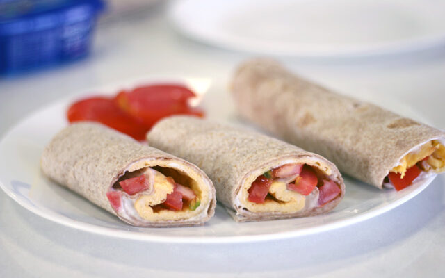 טורטיה חביתה וגבינות