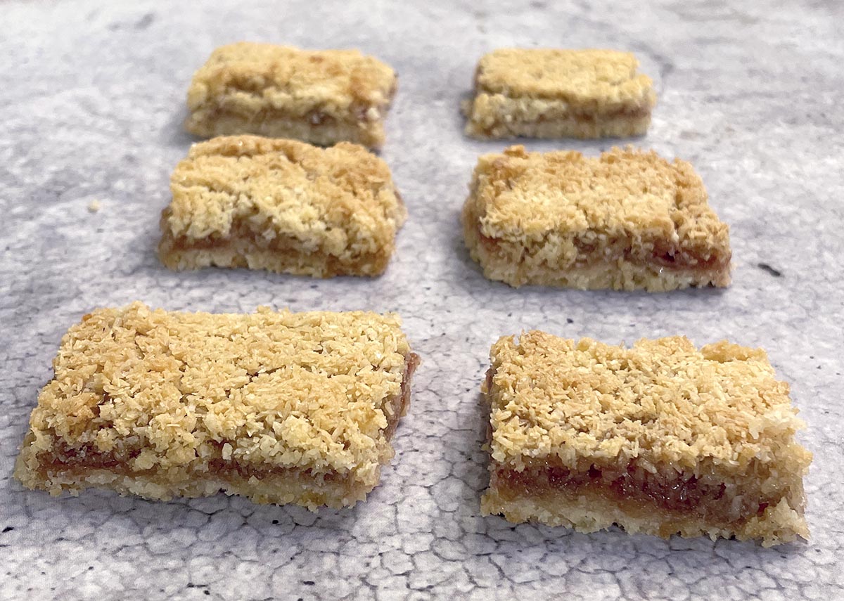 חיתוכיות ריבה וקוקוס