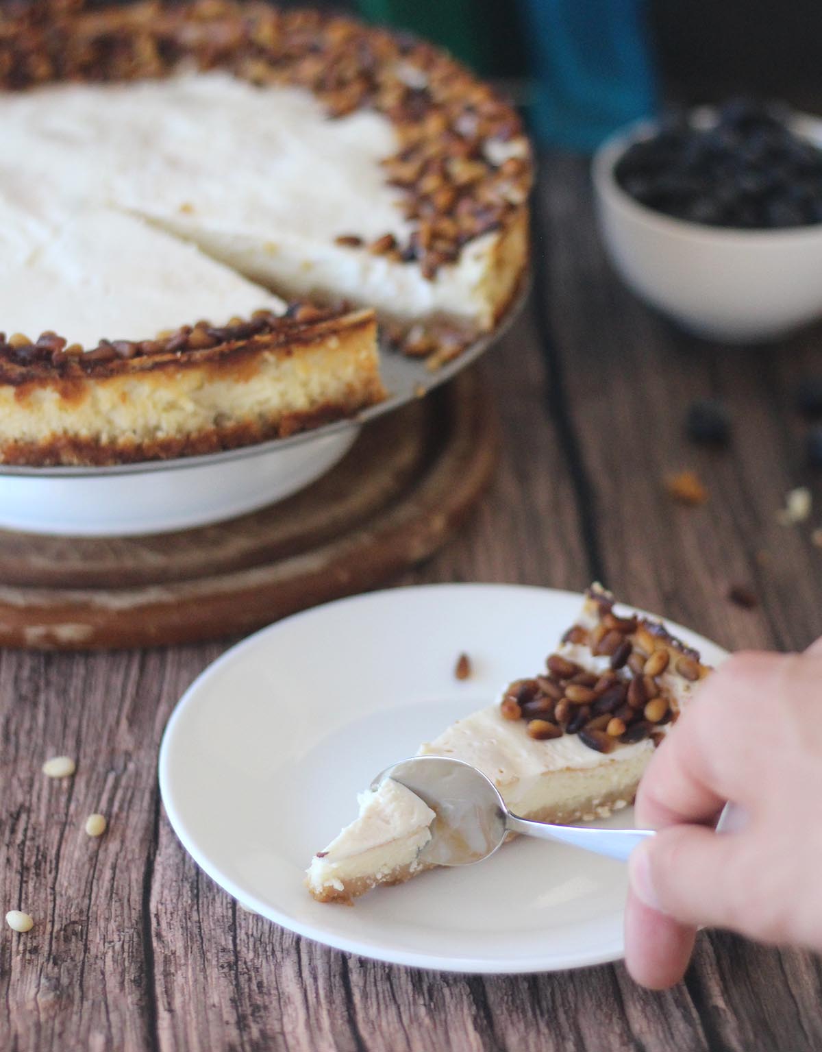 טארט ריקוטה וצנוברים קל להכנה טארט ריקוטה וצנוברים קל להכנה