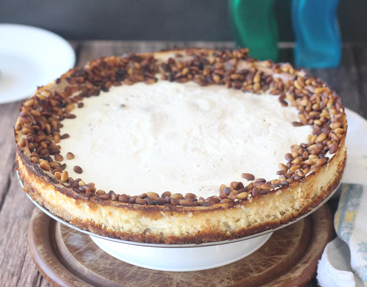 מתכון לטארט גבינה וצנוברים מתכון לטארט גבינה וצנוברים